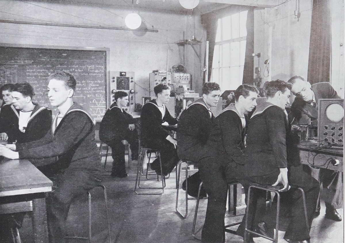 group image in black and white